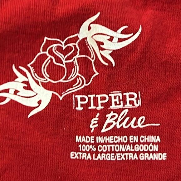 Piper & Blue "What Happens in the North Pole" Fitted T-Shirt - Size XL - Picture 9 of 11